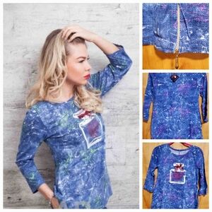 BLUE COTTON FASHION WOMEN TOP WITH BOTTLE PARFUM AND POCKETS
